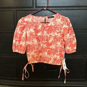 Vineyard vines, cinched crop top